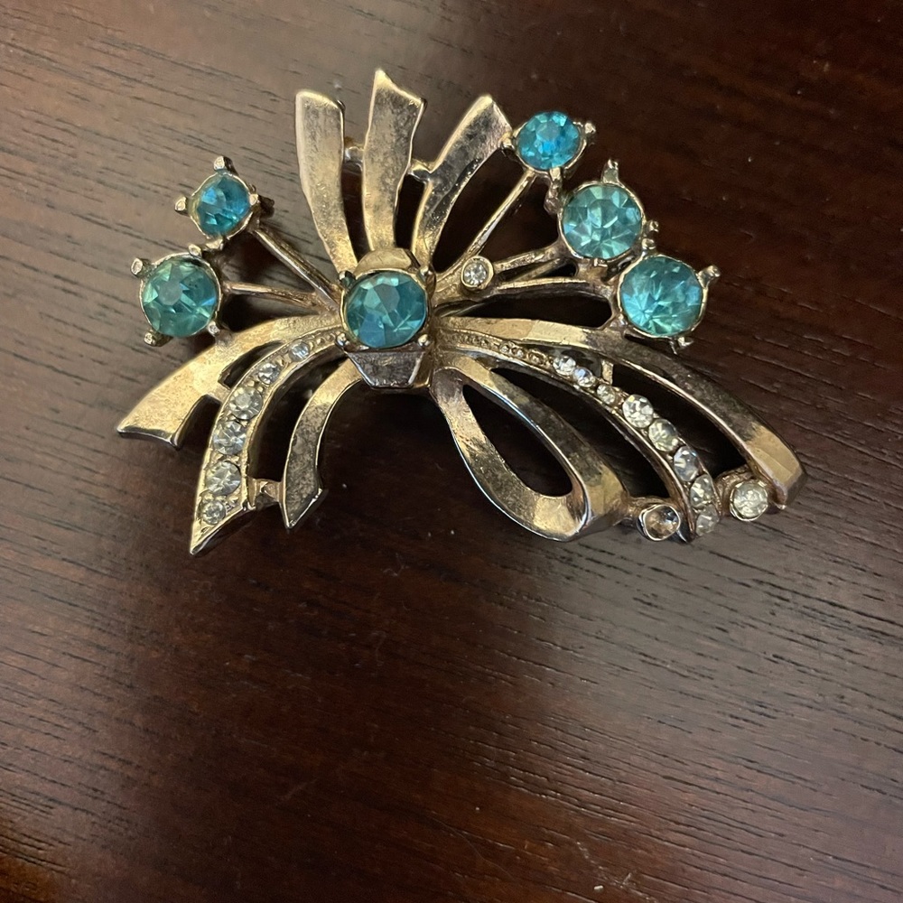 Brooch